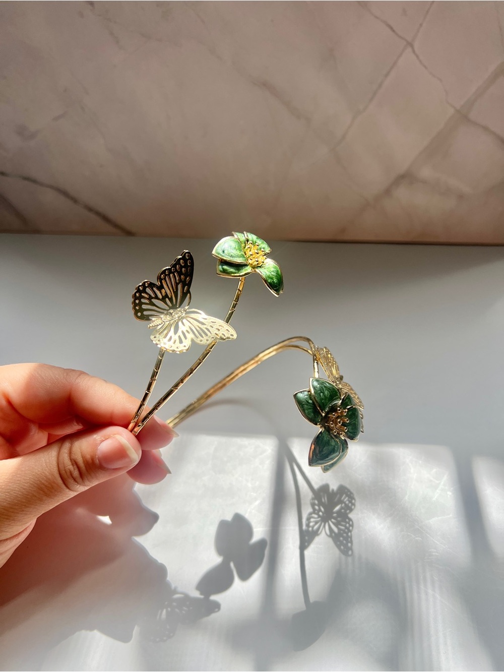 Gold Green Floral Arm Cuff - Women's Jewelry - Picture 4 of 4